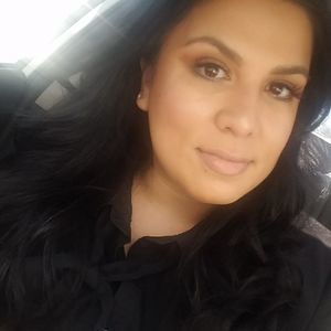 Meet your Posher, Ana